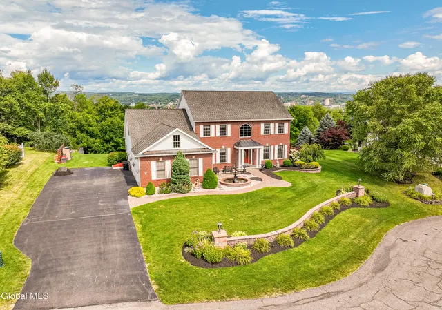 4th image of 14 Ridgefield Wy, Watervliet, NY 12189 | MLS# 202623805