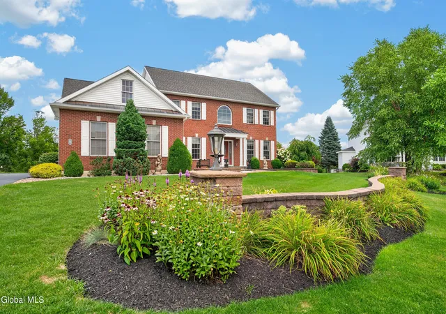 5th image of 14 Ridgefield Wy, Watervliet, NY 12189 | MLS# 202623805
