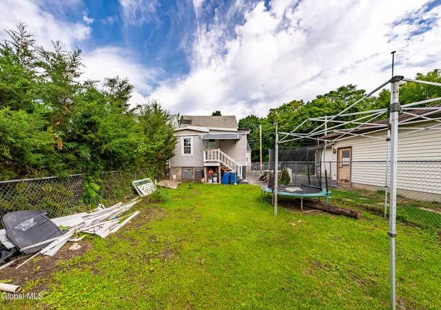 4th image of 6 Garden St, Albany, NY 12209 | MLS# 202623777