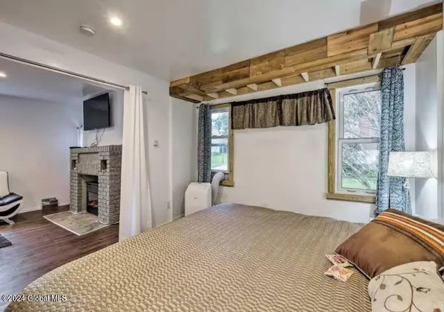 4th image of 4 Lafayette St, Gloversville, NY 12078 | MLS# 202624329