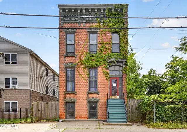 1st image of 118 2nd St, Albany, NY 12210 | MLS# 202623852