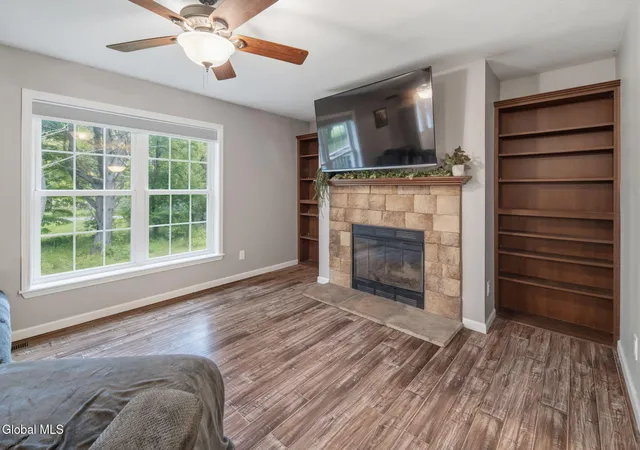 Photo 4 of Single family home for sale at 150 Memory Ln, Esperance, NY 12066 | MLS# 202624020 | Listing updated on 2026-09-17