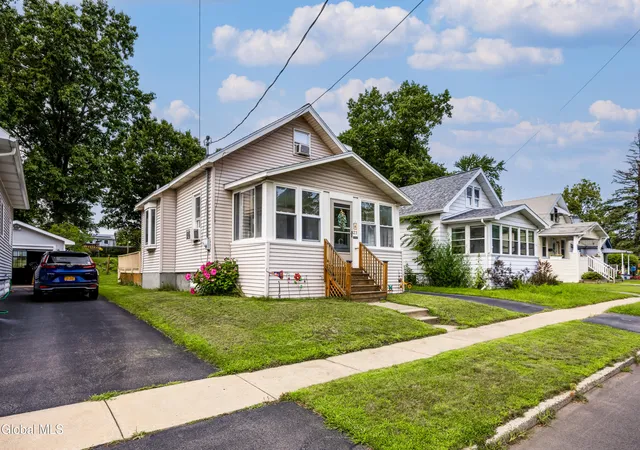 45th image of 23 Elliott Ave, Schenectady, NY 12304 | MLS# 202623903