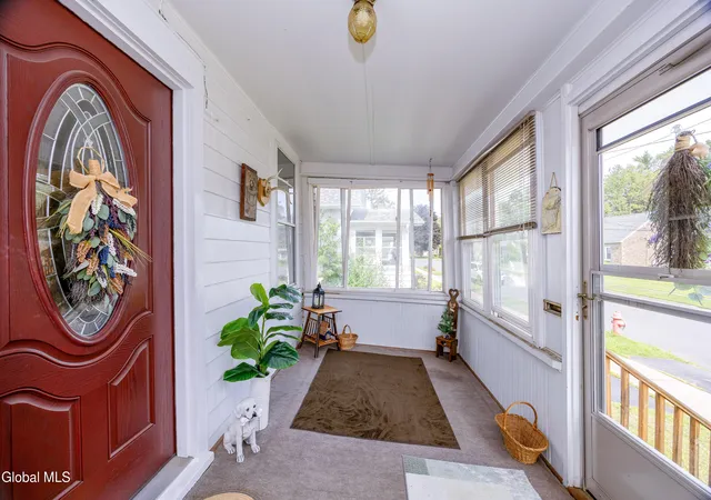 5th image of 23 Elliott Ave, Schenectady, NY 12304 | MLS# 202623903