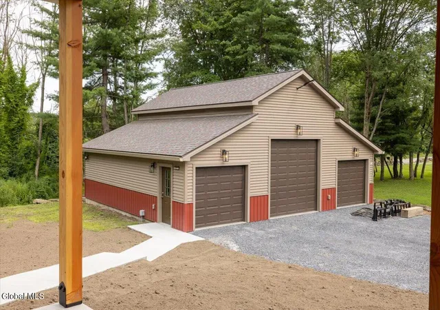 Photo 3 of Single family home for sale at 479 Geer Rd, Hudson Falls, NY 12839 | MLS# 202623868 | Listing updated on 2026-09-02