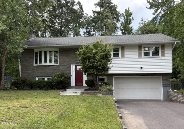 Photo 1 of Sale Pending at 606 Via Ponderosa, Schenectady, NY 12303 | MLS# 202623780 | Listing updated on 2026-08-26