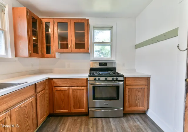 5th image of 19 Albion Ave, Albany, NY 12209 | MLS# 202623965