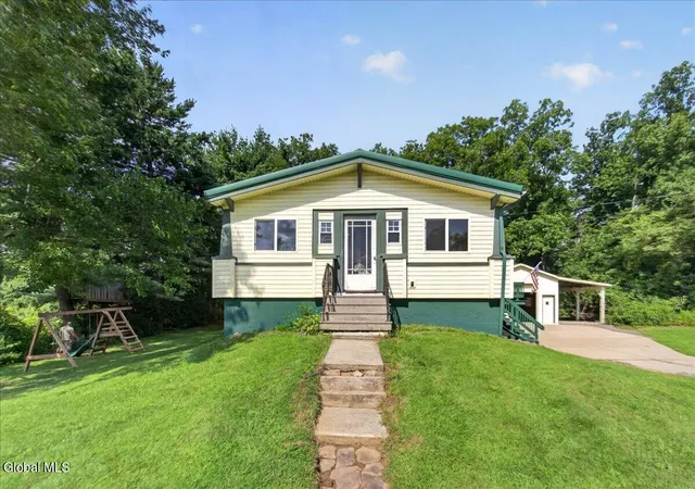 Single family home for sale at 306 Parkers Corners Rd, Schenectady, NY 12306 | MLS# 202623818