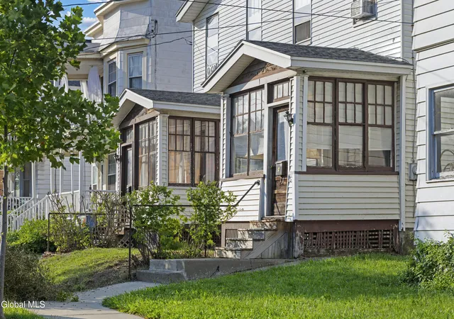 Photo 3 of Sale Pending at 7 Beverly Ave, Albany, NY 12206 | MLS# 202623967 | Listing updated on 2026-09-04