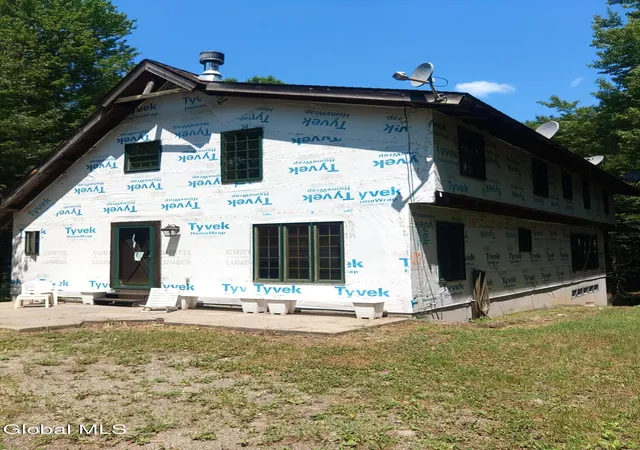 Photo 3 of Single family home for sale at 678 Dippikill Rd, Warrensburg, NY 12885 | MLS# 202623945 | Listing updated on 2026-08-31