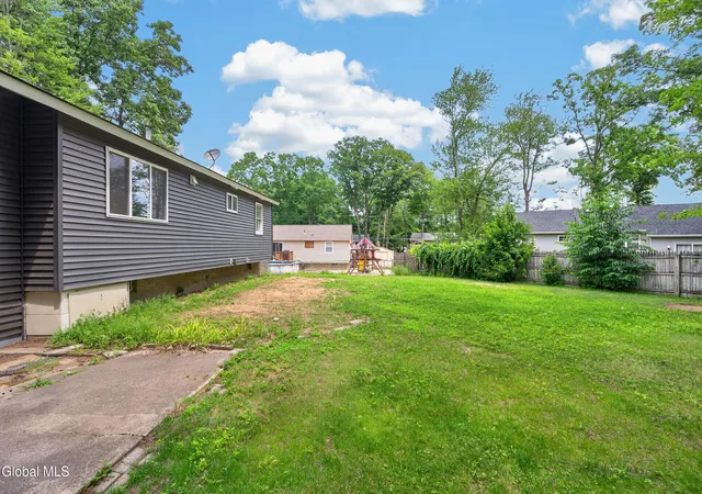Photo 3 of Sale Pending at 3 Karista Spring Dr, Saratoga Springs, NY 12866 | MLS# 202623911 | Listing updated on 2026-08-27