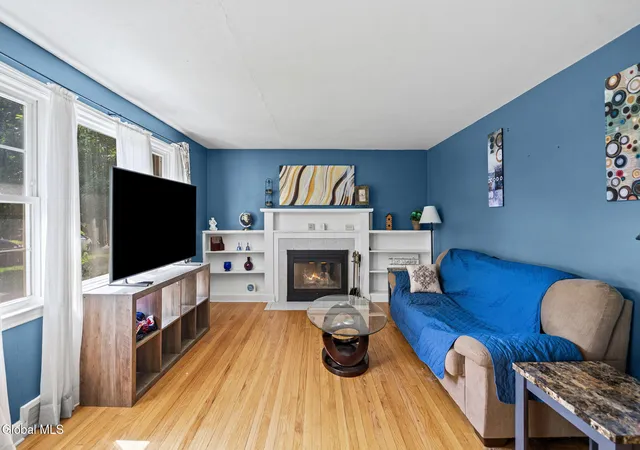 3rd image of 1309 Sumner Ave, Schenectady, NY 12309 | MLS# 202624051