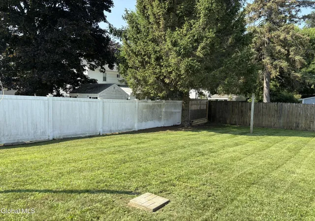 Photo 3 of Single family home for sale at 1409 Fordham Ave, Schenectady, NY 12306 | MLS# 202623954 | Listing updated on 2026-08-14