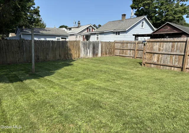Photo 4 of Single family home for sale at 1409 Fordham Ave, Schenectady, NY 12306 | MLS# 202623954 | Listing updated on 2026-08-14