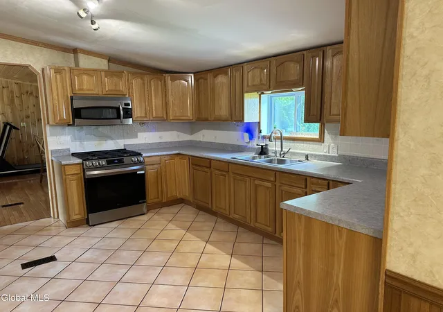 Photo 4 of Single family home for sale at 1505 Us 20, New Lebanon, NY 12125 | MLS# 202623873 | Listing updated on 2026-10-01