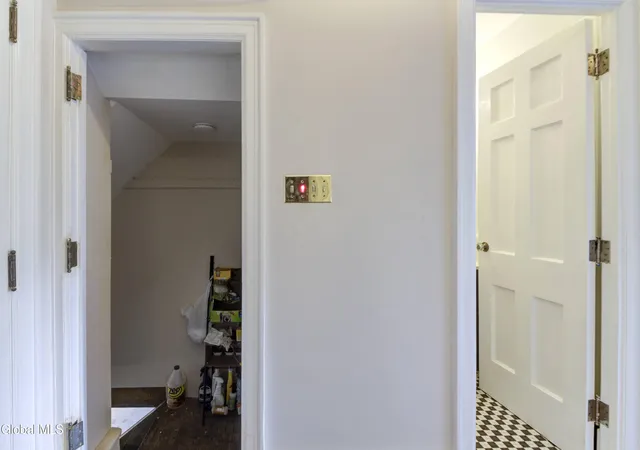 69th image of 1715 Amsterdam Rd, Schenectady, NY 12302 | MLS# 202623939