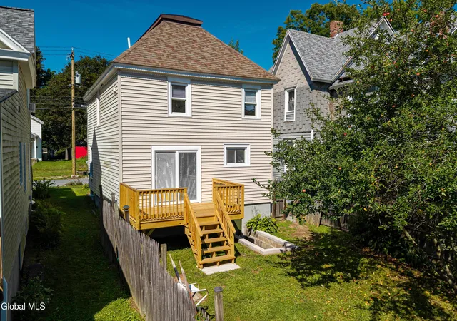 4th image of 32 1/2 Oak St, Hudson Falls, NY 12839 | MLS# 202624529