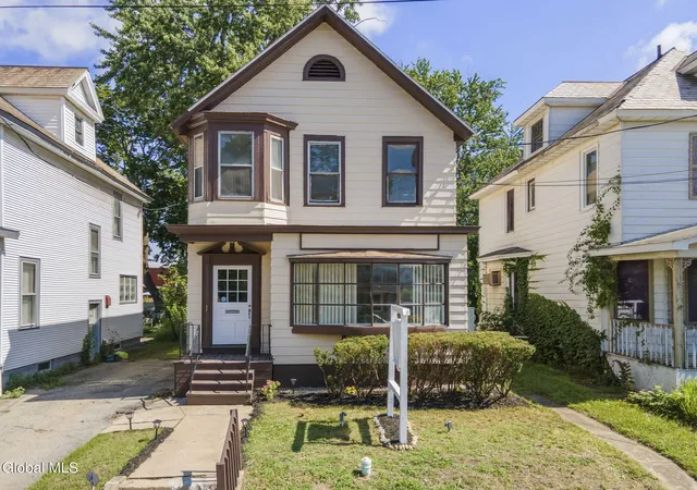 1st image of 1595 Union St, Schenectady, NY 12309 | MLS# 202624063