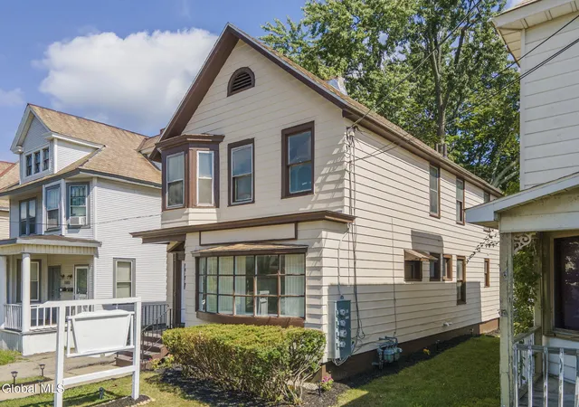 45th image of 1595 Union St, Schenectady, NY 12309 | MLS# 202624063