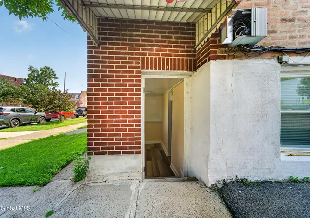 4th image of 328 Western Ave, Albany, NY 12203 | MLS# 202624326