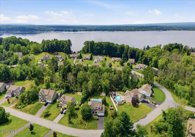 34th image of 37 Walden Cir, Saratoga Springs, NY 12866 | MLS# 202624341