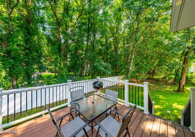 Photo 4 of Single family home for sale at 8 Ryan Ct, Clifton Park, NY 12065 | MLS# 202624027 | Listing updated on 2026-08-23