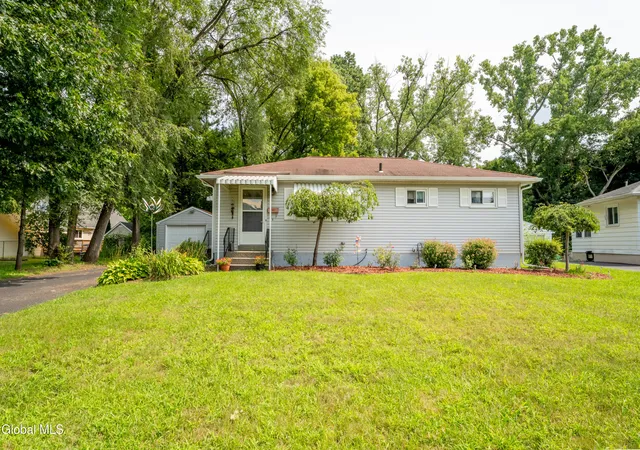 1st image of 6 Huckleberry Ln, Albany, NY 12205 | MLS# 202623961