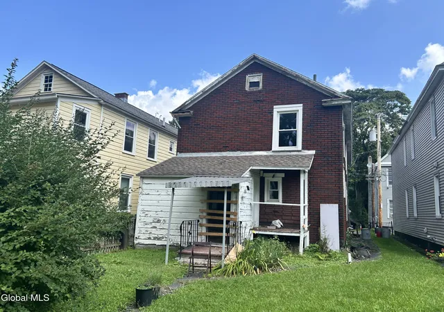 38th image of 16 River St, Schenectady, NY 12305 | MLS# 202624008