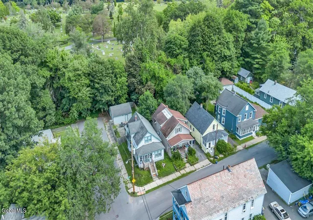 20th image of 2101 Colgate Pl, Schenectady, NY 12304 | MLS# 202624056