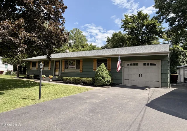 Photo 1 of Sale Pending at 8 Birchwood Dr, Halfmoon, NY 12065 | MLS# 202624071 | Listing updated on 2026-08-17