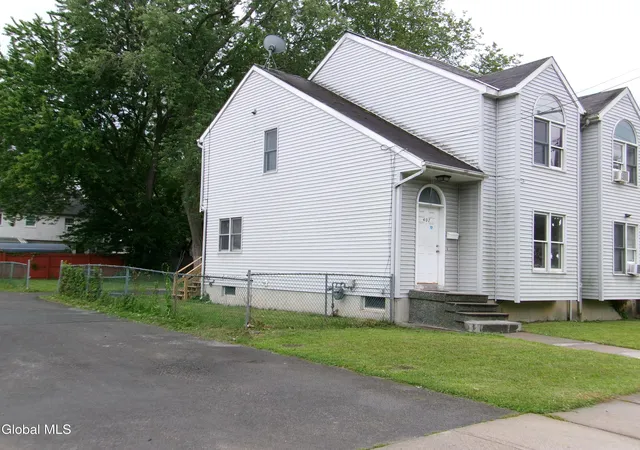 Photo 3 of Single family home for sale at 407 Paige St, Schenectady, NY 12307 | MLS# 202624096 | Listing updated on 2026-08-27