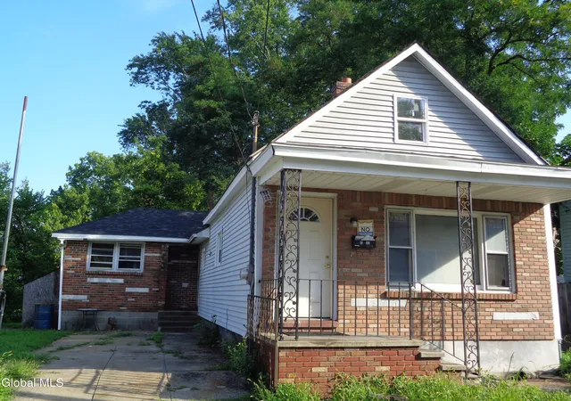 1st image of 1552 4th Ave, Schenectady, NY 12303 | MLS# 202624176