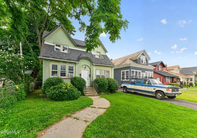 3rd image of 1 Mariette Pl, Albany, NY 12209 | MLS# 202624207