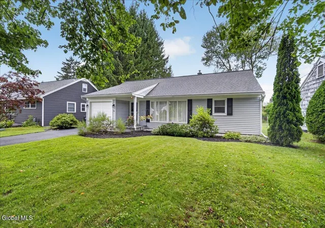 Photo 3 of Sale Pending at 240 Davis Ave, Albany, NY 12208 | MLS# 202624305 | Listing updated on 2026-08-30