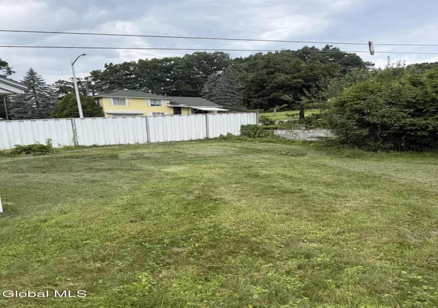10th image of 184 S Kingsboro Ave, Gloversville, NY 12078 | MLS# 202624173