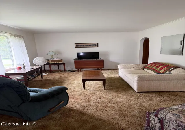Photo 4 of Single family home for sale at 184 S Kingsboro Ave, Gloversville, NY 12078 | MLS# 202624173 | Listing updated on 2026-09-29
