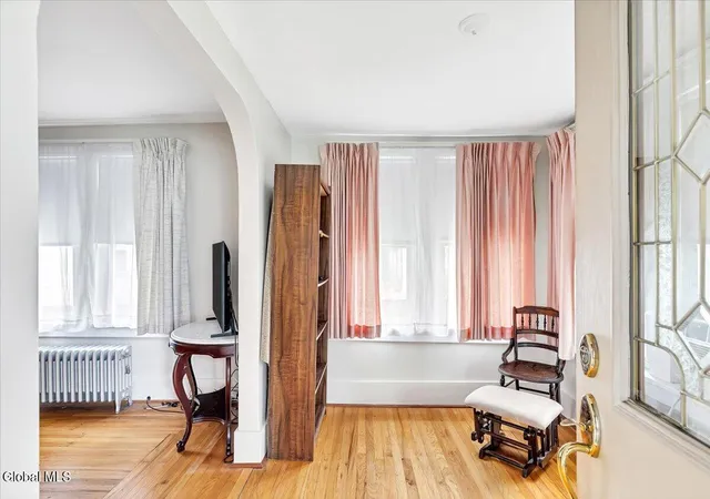 4th image of 889 Oregon Ave, Schenectady, NY 12309 | MLS# 202624296