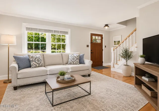 4th image of 11 Cottage St #unit 7, Saratoga Springs, NY 12866 | MLS# 202624539