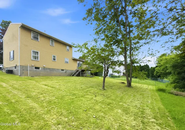 40th image of 5 Mohican Pl, Albany, NY 12208 | MLS# 202624196