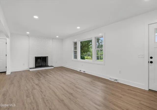 Photo 4 of Single family home for sale at 226 Snyders Lake Rd, Wynantskill, NY 12198 | MLS# 202624226 | Listing updated on 2026-09-15