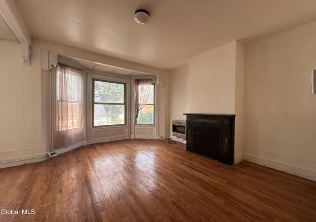 Photo 4 of Sale Pending at 476 2nd Street, Albany, NY 12206 | MLS# 202624222 | Listing updated on 2026-09-08