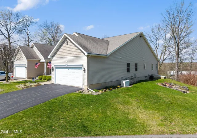 3rd image of 534 Northend Dr, Schenectady, NY 12308 | MLS# 202624337