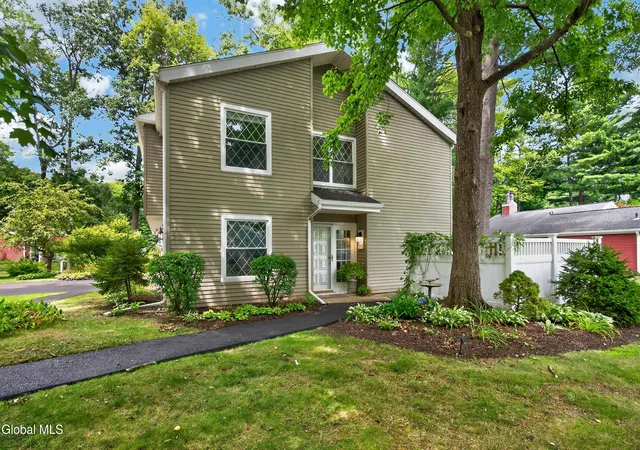 1st image of 7 Spruce Ct, Delmar, NY 12054 | MLS# 202624224