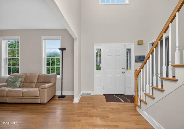 Photo 4 of Sale Pending at 48 Victoria Ct, Schenectady, NY 12309 | MLS# 202624389 | Listing updated on 2026-08-28