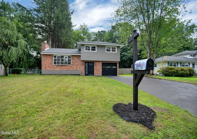 Photo 4 of Single family home for sale at 1032 St Jude Dr, Schenectady, NY 12303 | MLS# 202624353 | Listing updated on 2026-09-03