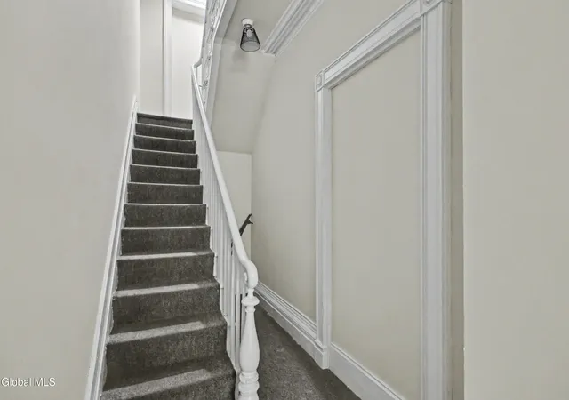 4th image of 54 Westerlo St, Albany, NY 12202