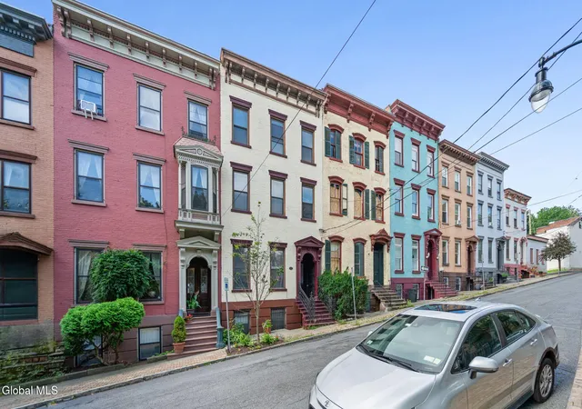 3rd image of 28 1St St, Albany, NY 12210 | MLS# 202624358