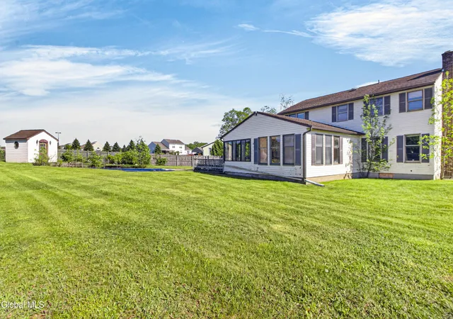 Photo 5 of Single family home for sale at 7195 Opal Dr, Liverpool, NY 13088 | MLS# 202624283 | Listing updated on 2026-08-20