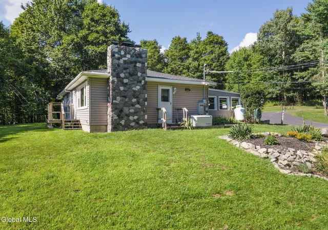 Photo 3 of Single family home for sale at 18 Miller Way, Cropseyville, NY 12052 | MLS# 202624319 | Listing updated on 2026-09-15