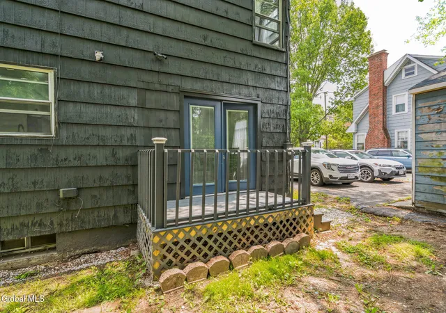 2nd image of 118 Winnie St, Albany, NY 12208 | MLS# 202624350